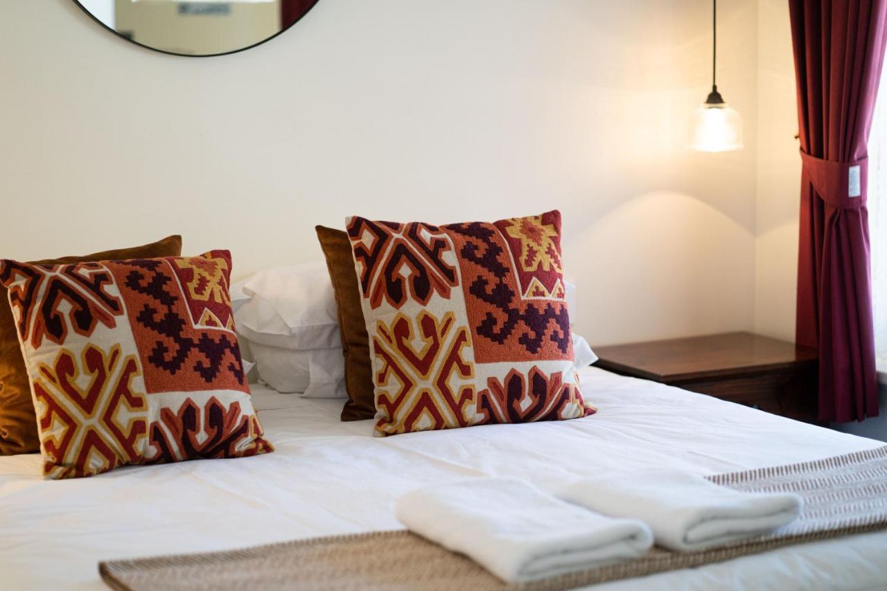 Bentley'S Hotel Clare Buitenkant foto